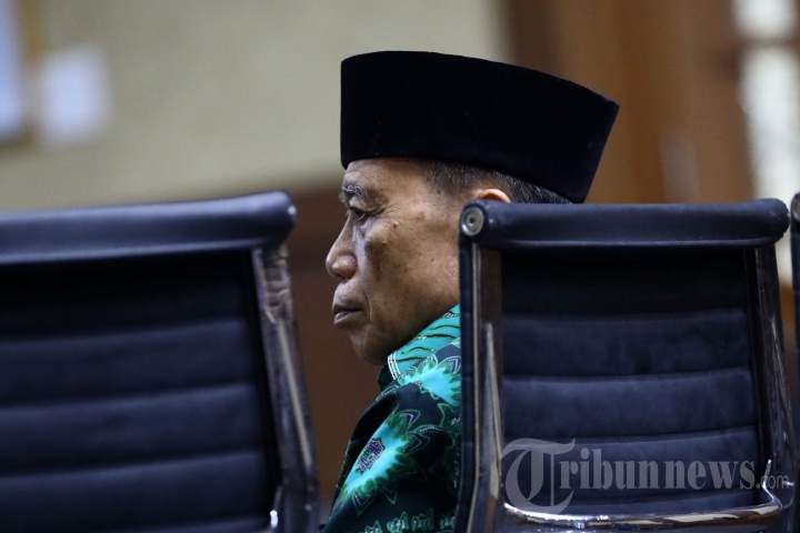Mantan Anggota DPR Amin Santono Dituntut 10 Tahun Penjara