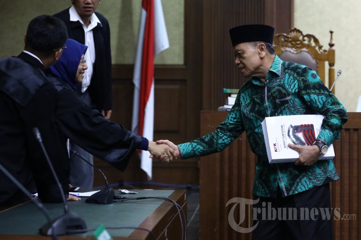 Mantan Anggota DPR Amin Santono Dituntut 10 Tahun Penjara