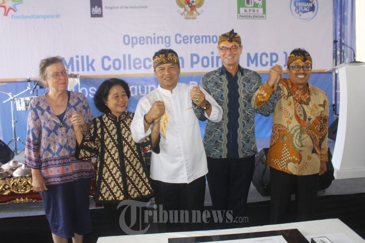 Marco Spitz Resmikan Pabrik Frisian Flag
