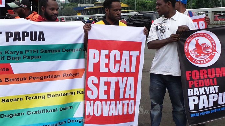Massa KPRP Demo Freeport Dukung Perpanjangan Kontrak