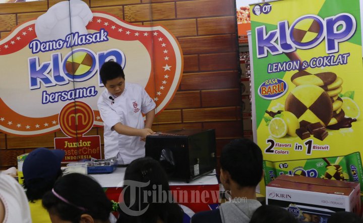 Master Chef Indonesia Anderson Demo Masak Biskuit Klop