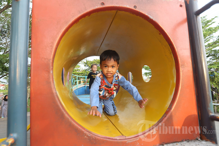 Melatih Tumbuh Kembang Anak di Taman Askari Kualakapuas