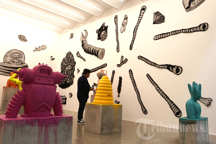 Melihat Pameran Karya Eko Nugroho