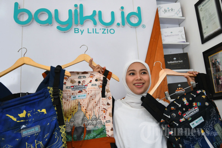 Melihat Produksi Gendongan Bayi di Malang