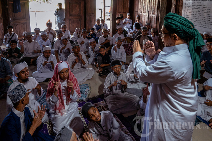 Melihat Semangat Santri Tunarungu Menghafal Al-Quran