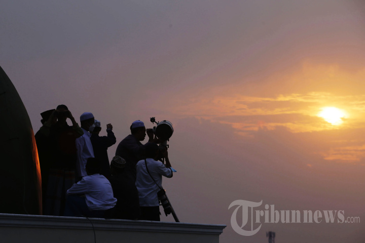 Memantau Hilal Untuk Menentukan Awal Ramadhan 1443 H