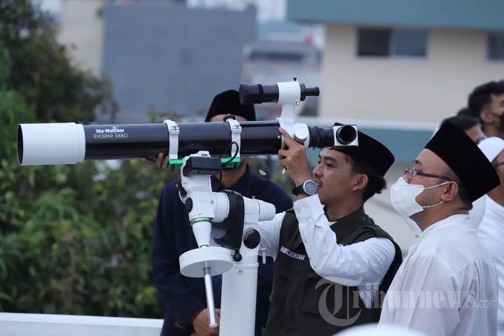 Memantau Hilal Untuk Menentukan Awal Ramadhan 1443 H