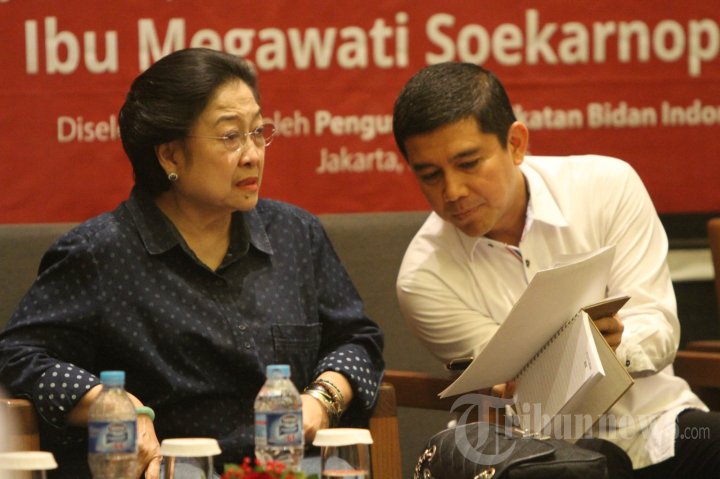 Mencari Solusu Rekruitmen PNS bagi Bidan PTT