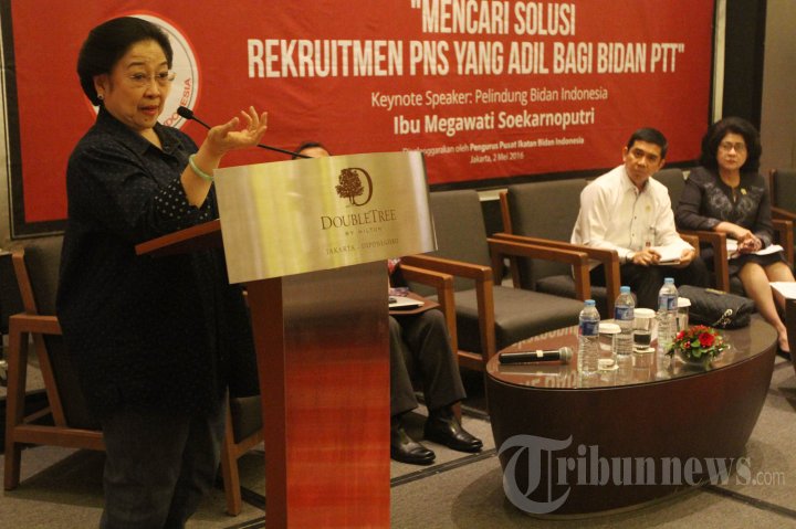 Mencari Solusu Rekruitmen PNS bagi Bidan PTT