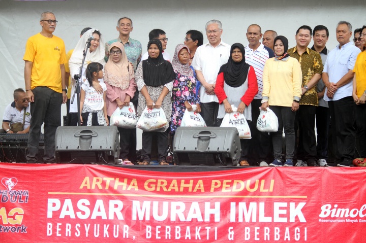 Mendag dan Tommy Winata Hadiri Artha Graha Peduli