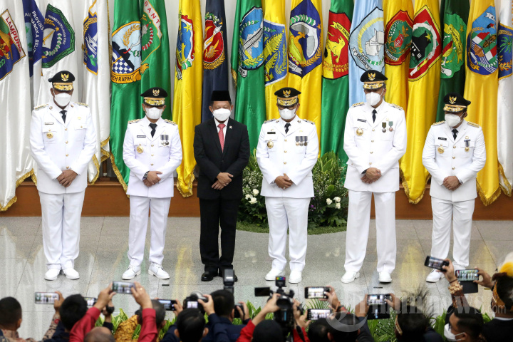 Mendagri Lantik Penjabat Gubernur 5 Provinsi