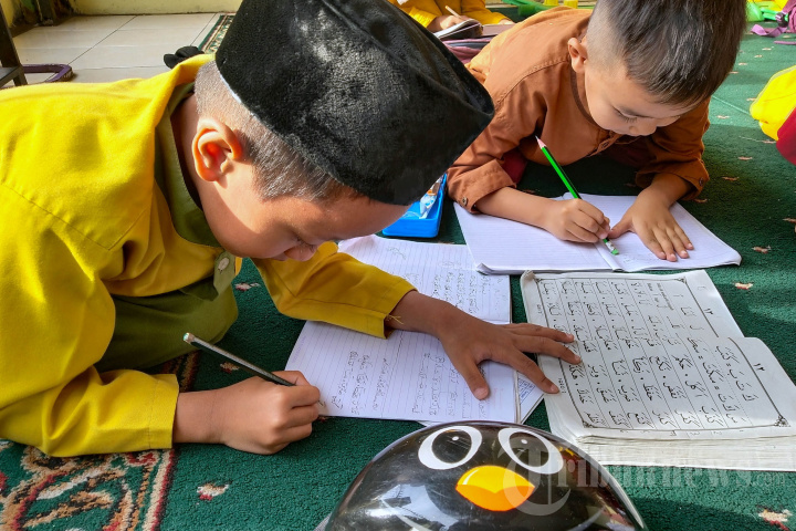 Mengaji Sore di Pondok Yatim Ad-Infinitum