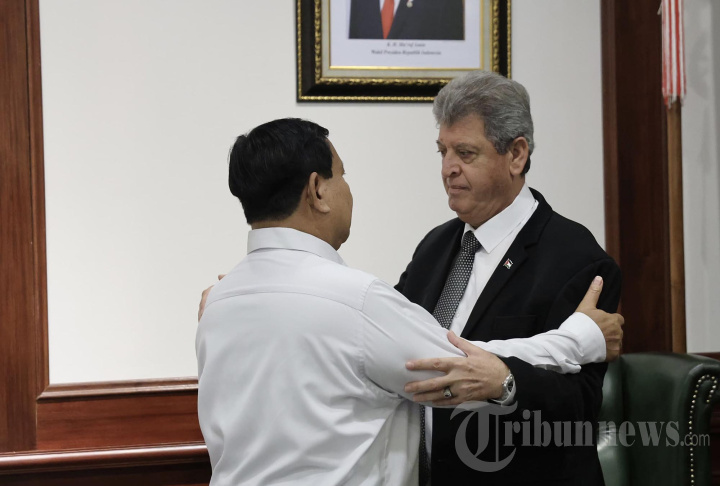 Menhan Prabowo Bantuan Kapal RS TNI untuk Palestina