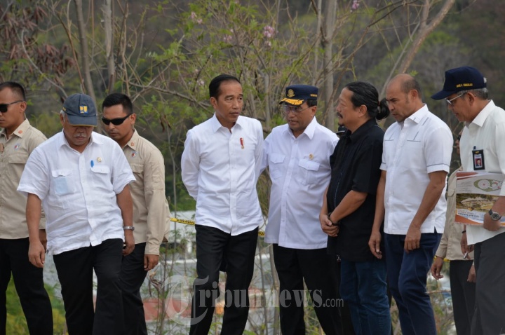 Menhub Dampingi Presiden Jokowi Kunjungan Kerja
