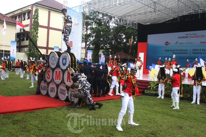 Menhub Resmikan Bakti Pendidikan Djarum Foundation