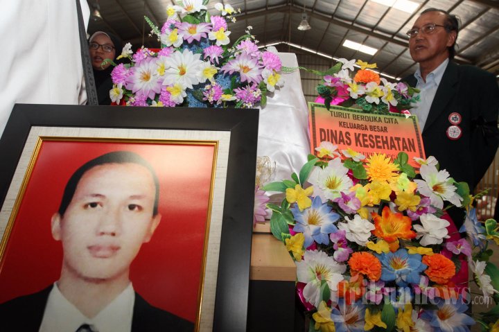 Menkes Sambut Jenazah Dokter Andra di Bandara Soetta
