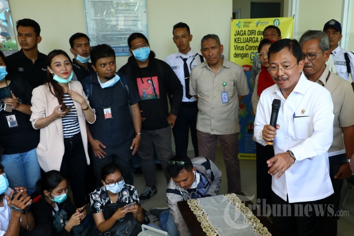 Menkes Terawan Beri Keterangan Terkait WNI Positif Corona