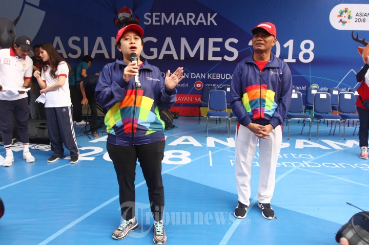 Menko PMK dan Kemendikbud Buka Jalan Sehat Sambut Asian Game 201