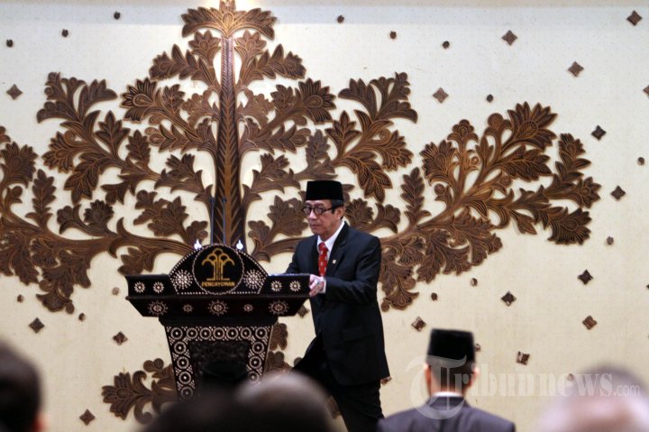 Menkumham Lantik Ronny Sompie Sebagai Dirjen Imigrasi