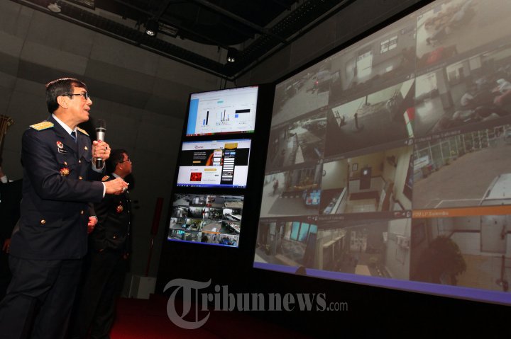 Menkumham Yasonna H Laoly Melihat Control Room Kami Pasti