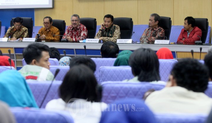 Menpora Adakan Kuliah Umum di Unhas Makassar