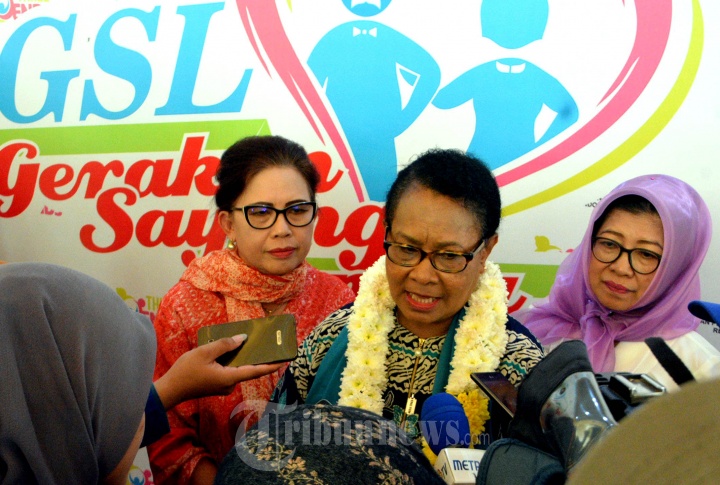 Menppa Hadiri Acara Gerakan Sayangi Lansia