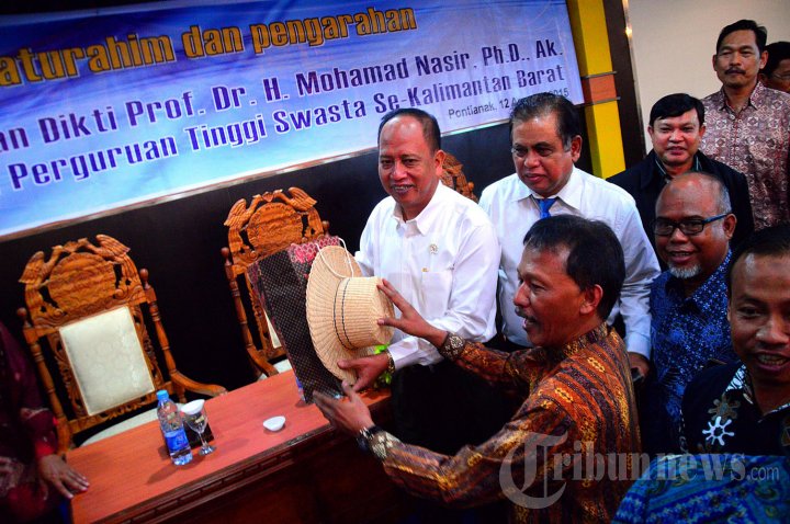 Menristek Gelar Diskusi dengan Pimpinan Perguruan Tinggi Kalbar