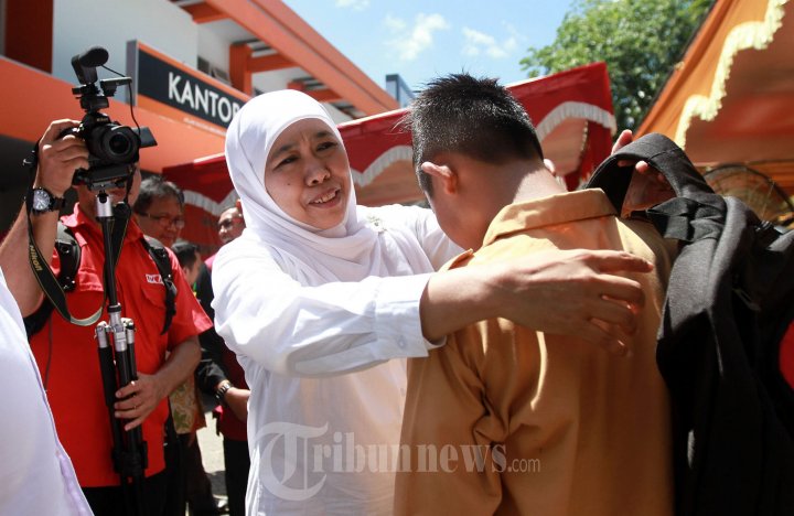 Mensos Serahkan Bantuan Sosial PKH Kepada KSM