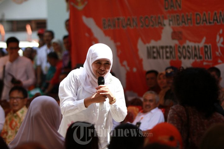 Mensos Serahkan Bantuan Sosial PKH Kepada KSM