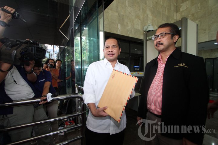 Menteri Desa PDT dan Transmigrasi Marwan Jafar Serahkan LHKPN
