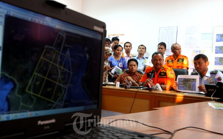 Menteri Perhubungan dan Tim Basarnas Lakukan Pencarian Pesawat Aviastar