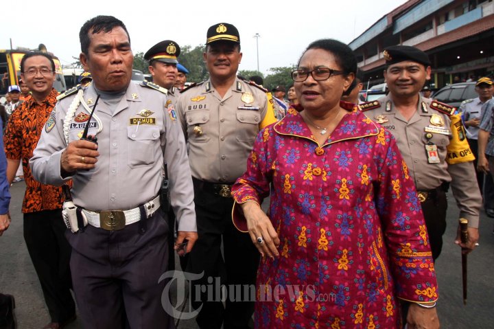 Menteri Yohana Yembise Kampanyekan Mudik Ramah Anak
