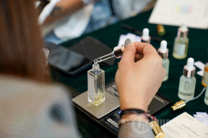 Meracik Parfum Bersama Tokopedia