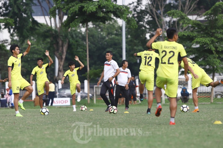 Mitra Kukar Berlatih Jelang Menghadapi Persija Jakarta