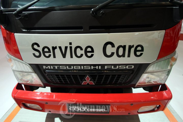 Mitsubishi Fuso Berikan Layanan Big Bang Di GIIAS 2015
