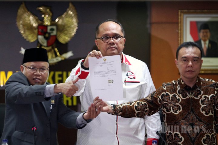 MKD Bacakan Surat Pengunduran Diri Setya Novanto