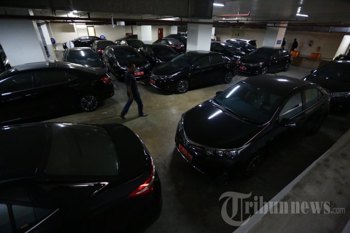 Mobil Dinas Baru DPRD DKI Jakarta