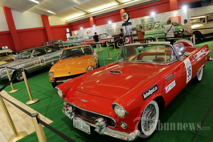 Mobil Klasik Mejeng di IIMS 2016