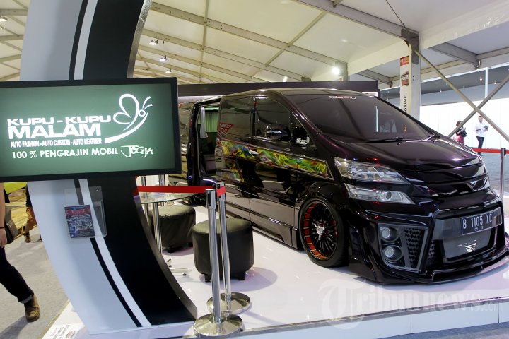 Mobil Modifikasi Karya Kupu Kupu Malam Auto Custom