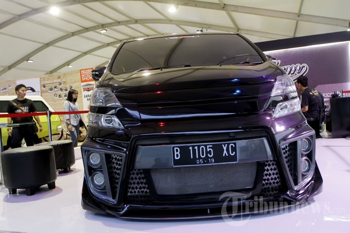 Mobil Modifikasi Karya Kupu Kupu Malam Auto Custom