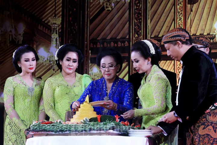 Mooryati Soedibyo Rayakan Ulang Tahunnya Yang Ke-88 Tahun