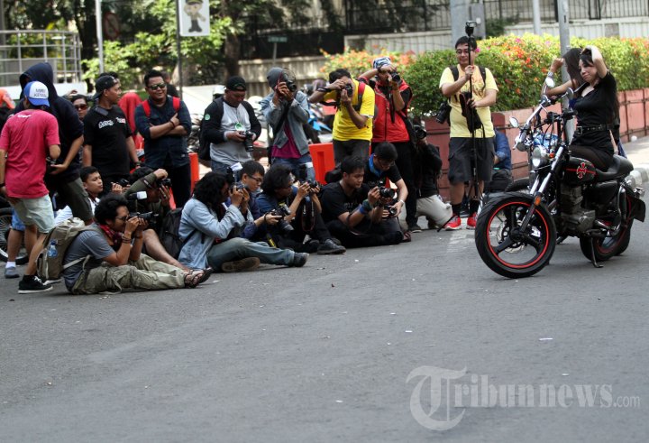 Motret Model saat Jakarta Sepi