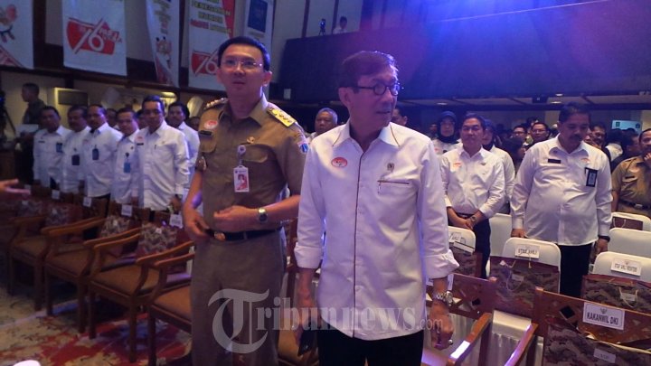 MoU Guber Ahok-Menkumham Yasonna Laoly