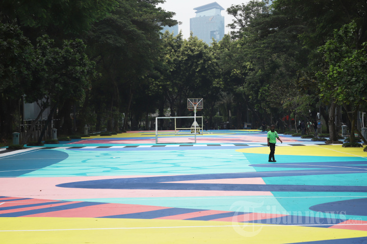 Mural Gelora Ragam Hiasi 4 Lapangan Taman Menteng