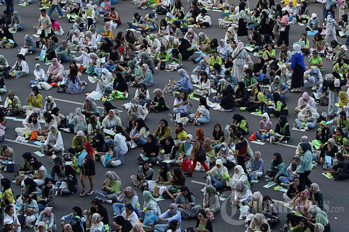 NCTzen Padati GBK Jelang Konser NCT