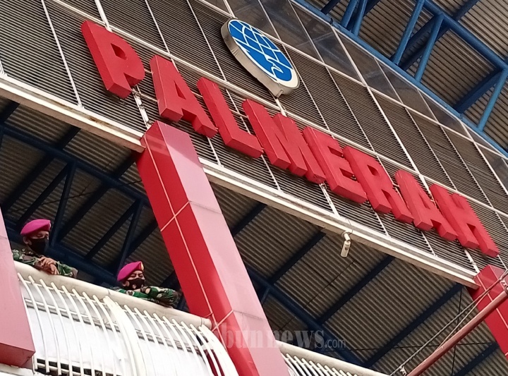 New Normal Pasukan Marinir Berjaga di Stasiun Palmerah