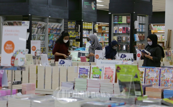 New Normal Toko Buku Gramedia Pandanaran Semarang