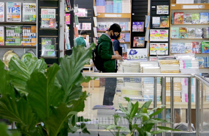 New Normal Toko Buku Gramedia Pandanaran Semarang