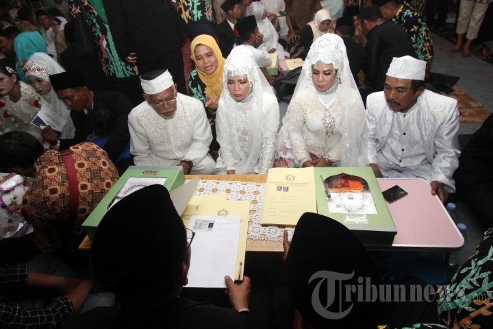 Nikah Massal Malam Tahun Baru 2018