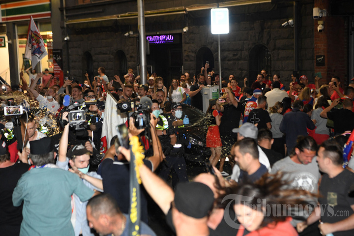 Novak Djokovic Bebas, Pendukung Bersukacita